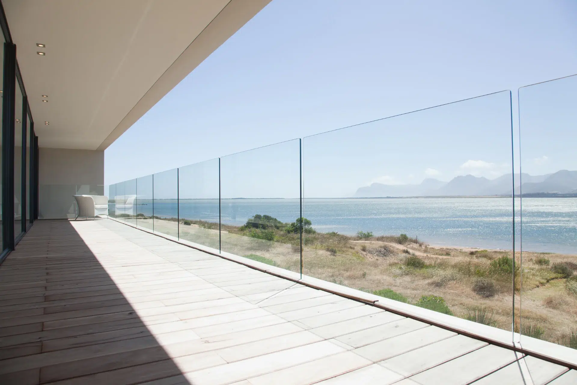 VLX 120 Glass Railing System in Los Angeles, CA | Juniper Windows & Doors - detail 1